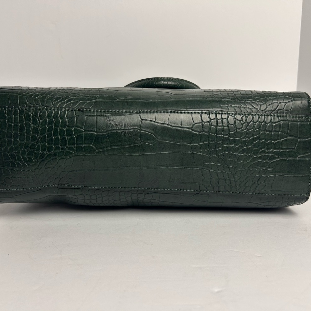 GUESS Green Crocodile-Embossed Purse/Bag Adjustable Crossbody & Shoulder strap - Picture 5 of 7